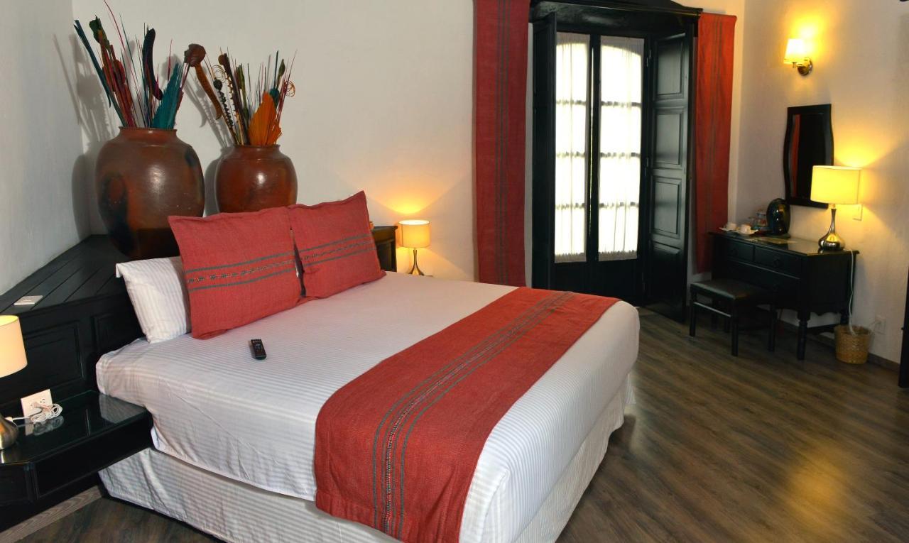 Best Western Plus Posada De Don Vasco Pátzcuaro Extérieur photo A room at the hotel