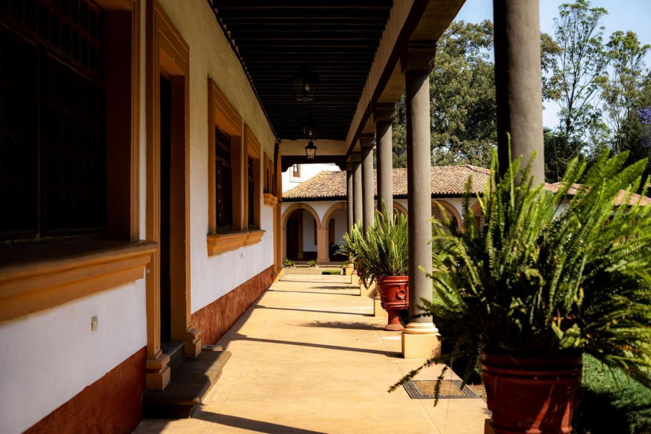 Best Western Plus Posada De Don Vasco Pátzcuaro Extérieur photo The Hacienda Nápoles, where Escobar kept his animals