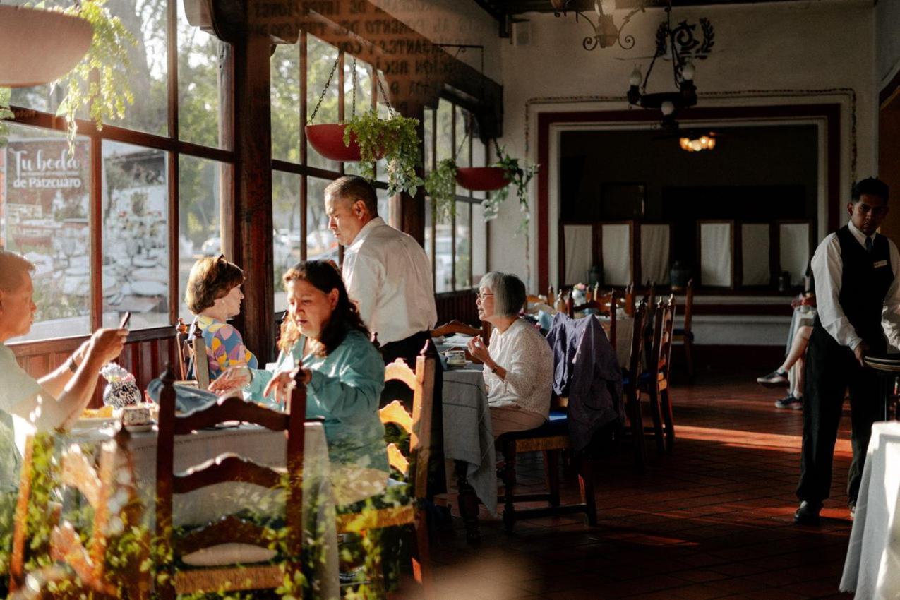 Best Western Plus Posada De Don Vasco Pátzcuaro Extérieur photo Restaurant in San Cristóbal de Las Casas