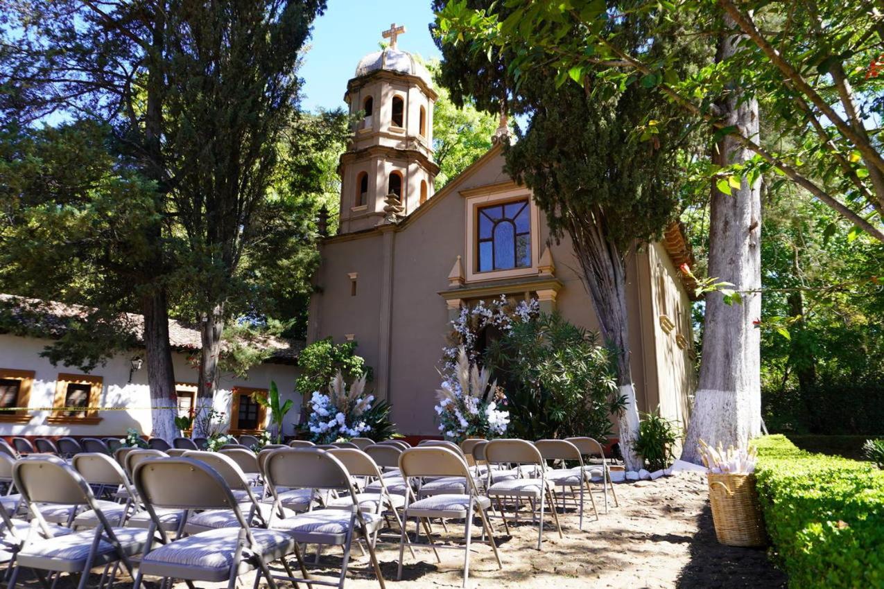 Best Western Plus Posada De Don Vasco Pátzcuaro Extérieur photo The church of Saint-André